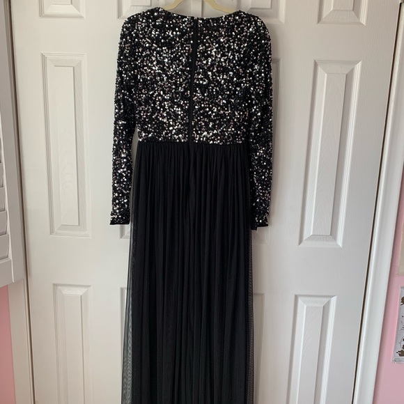 Black Dress - Picture 5 of 7